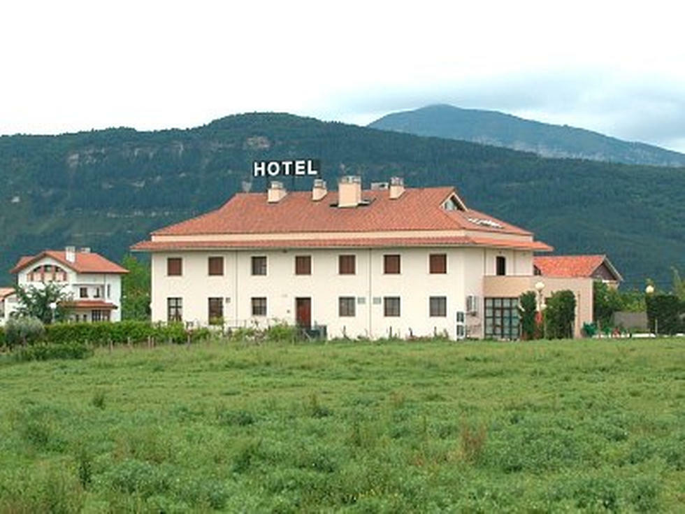 Hotel Ekai Ecay Kültér fotó